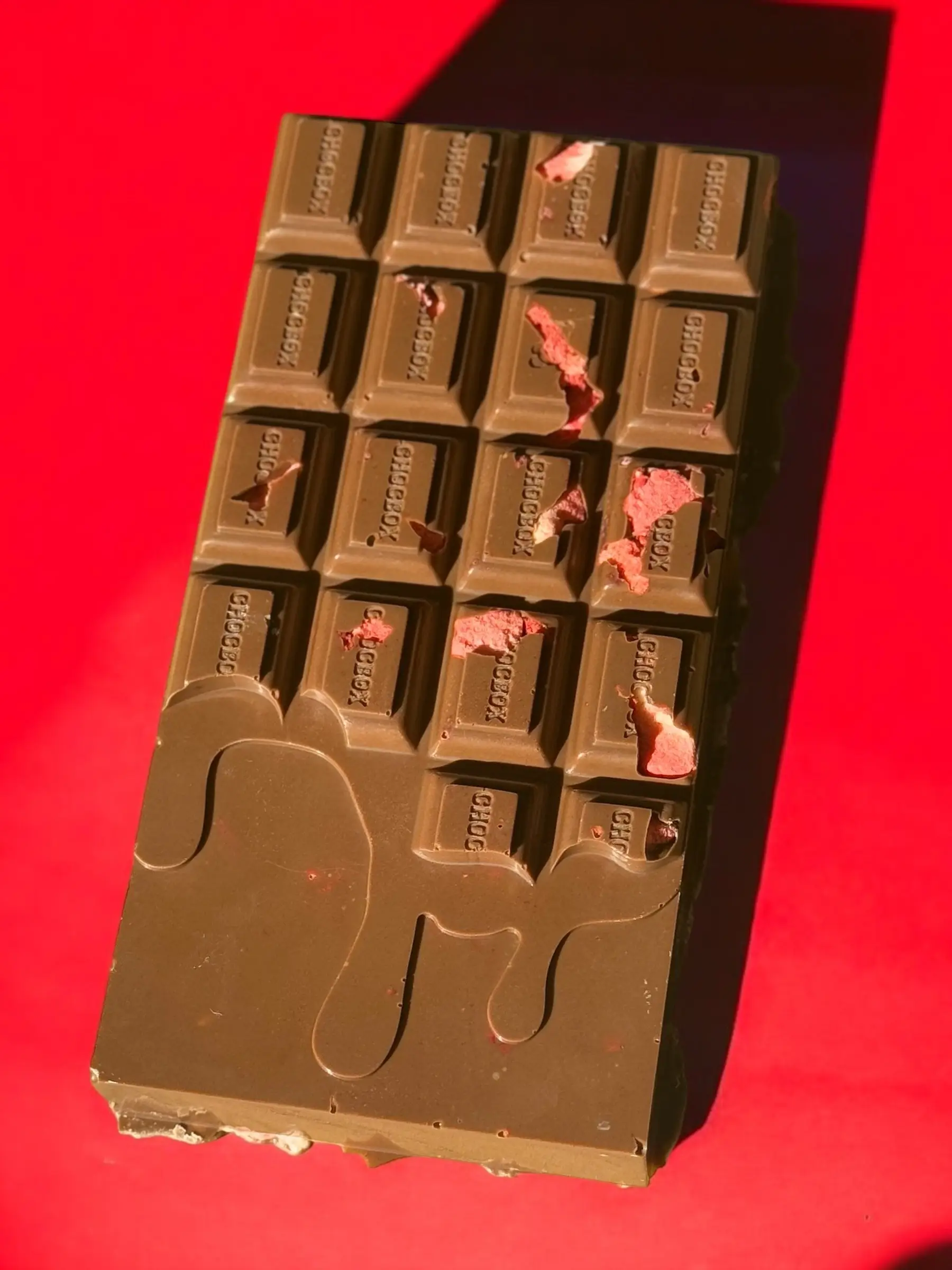 Strawberry Crush - Strawberry Shortcake Stuffed Chocolate Bar Kit With Mold Crispy