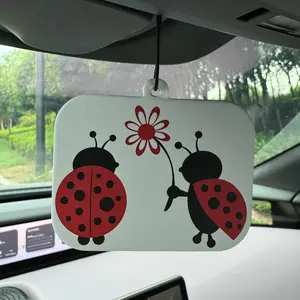 Cute Ladybug Beetle Ornament, Natural Essential Oil & Aromatherapy Scented Car Air Freshener, Car Aroma Diffuser, Car Interior Diffusers, Long-Lasting Fragrance for Home Decor