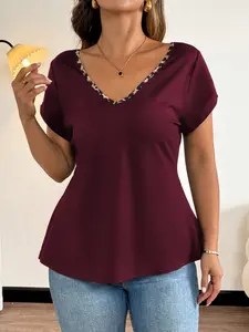 Women's Plus Size Wine V Neck T-Shirt, Leopard Print Back Butterfly Knot Split Sleeve Top, Loose Fit A-Line Hem Conceal Fatigue