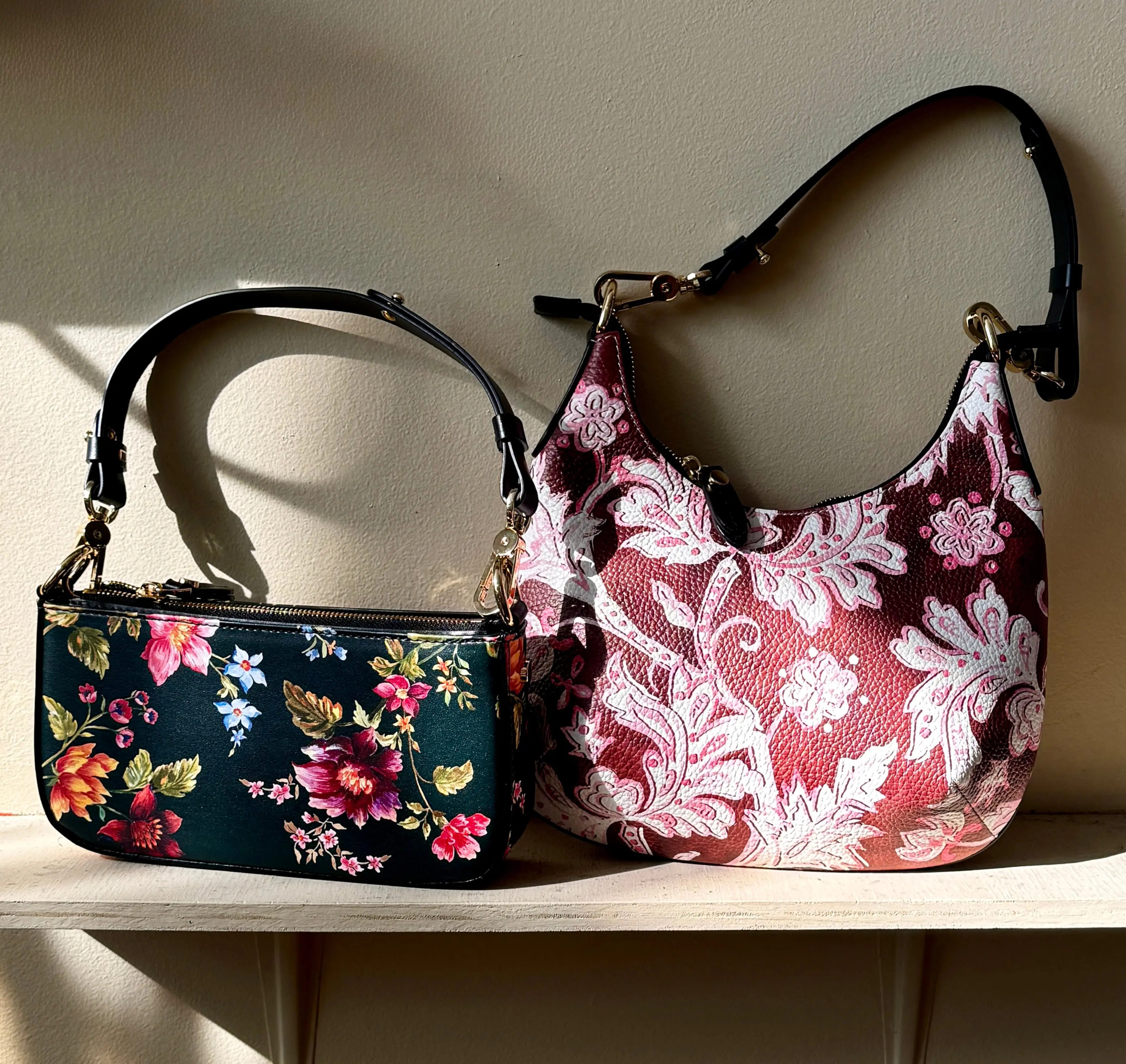 Heritage Block Leather Scoop Purse