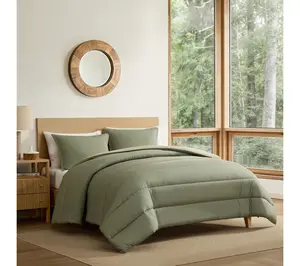Eddie Bauer Connor Solid Reversible Green Queen Comforter Set