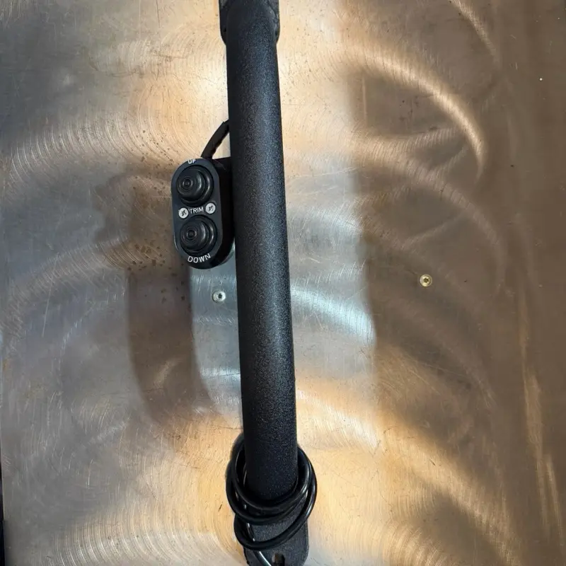 OS Handle with Trim Switch
