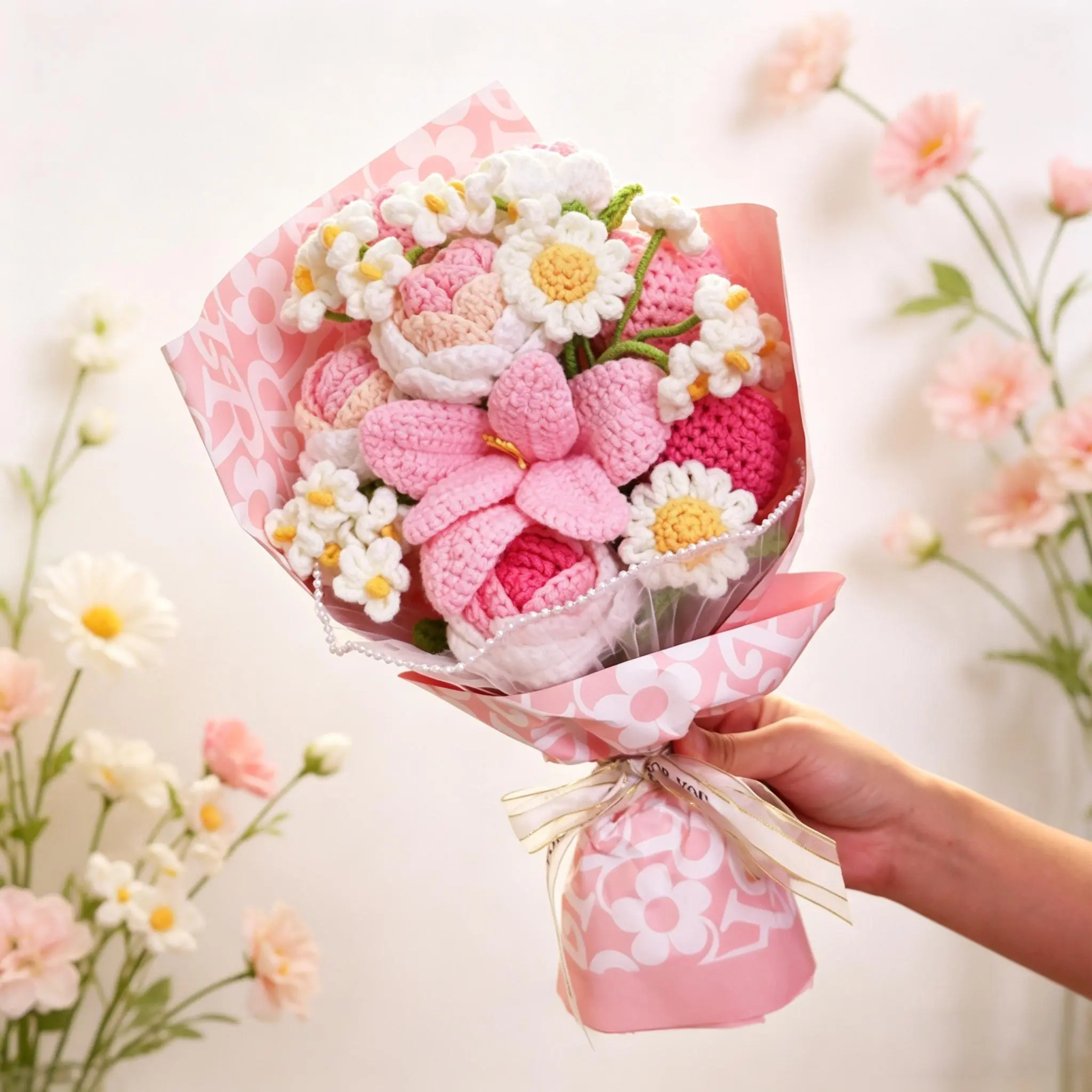 Handmade Crocheted Flower Bouquet Artificial Rose — A Heartwarming Gift for Valentine's Day & Mother's Day