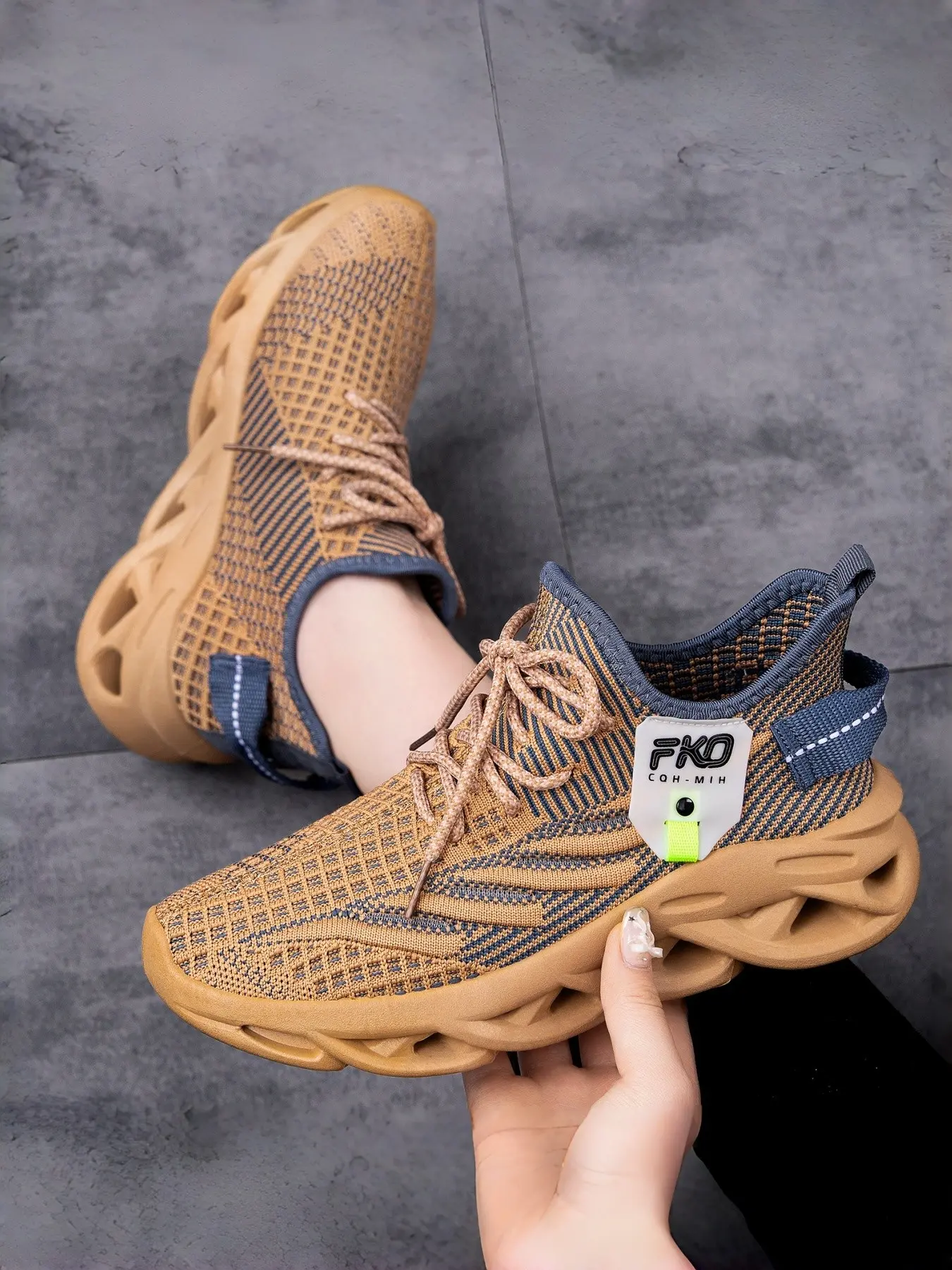 Comfortable Breathable Unisex Running Shoes, Lightweight Soft Sole Casual Sneakers, Fashion Versatile Coconut Soft Bottom Sports Shoes, Athletic Running Trainers
