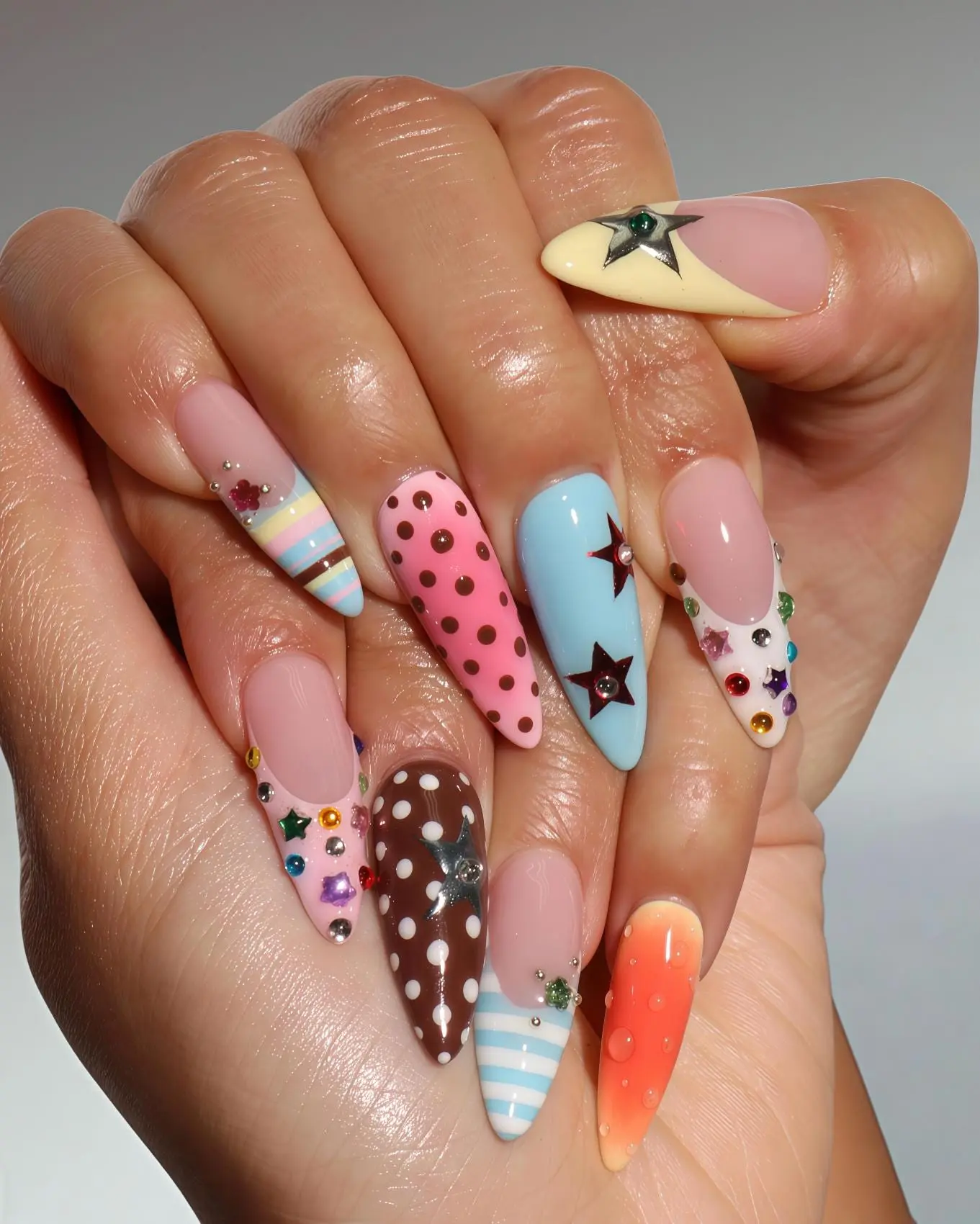 Custom Green Water Drop Press on Nail Set, Orange Floral Accent Reusable Fake Nails, Tropical Summer Aesthetic Handmade Design Gold Studs
