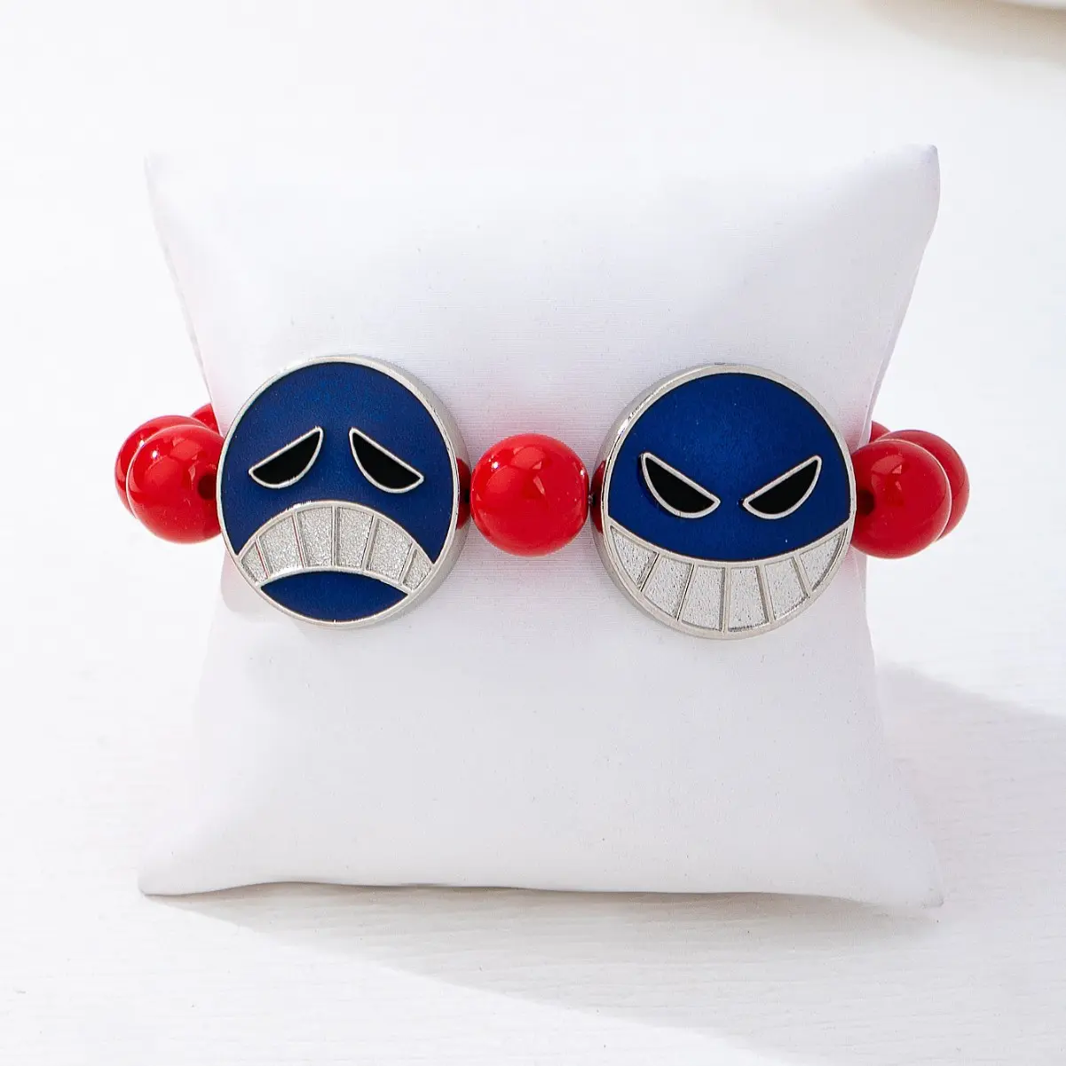 One Piece Anime Merch Set, Red Beaded Bracelet & Crying Smiley Face Pendant Necklace Keychain, Unisex Daily Jewelry Ornament, Ideal Graduation Gift for One Piece Fans