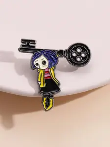 Gothic Theme Badge, Vintage Key Design Button Eye Brooch, Ideal for Gothic Anime Fans & Retro Culture Collectors