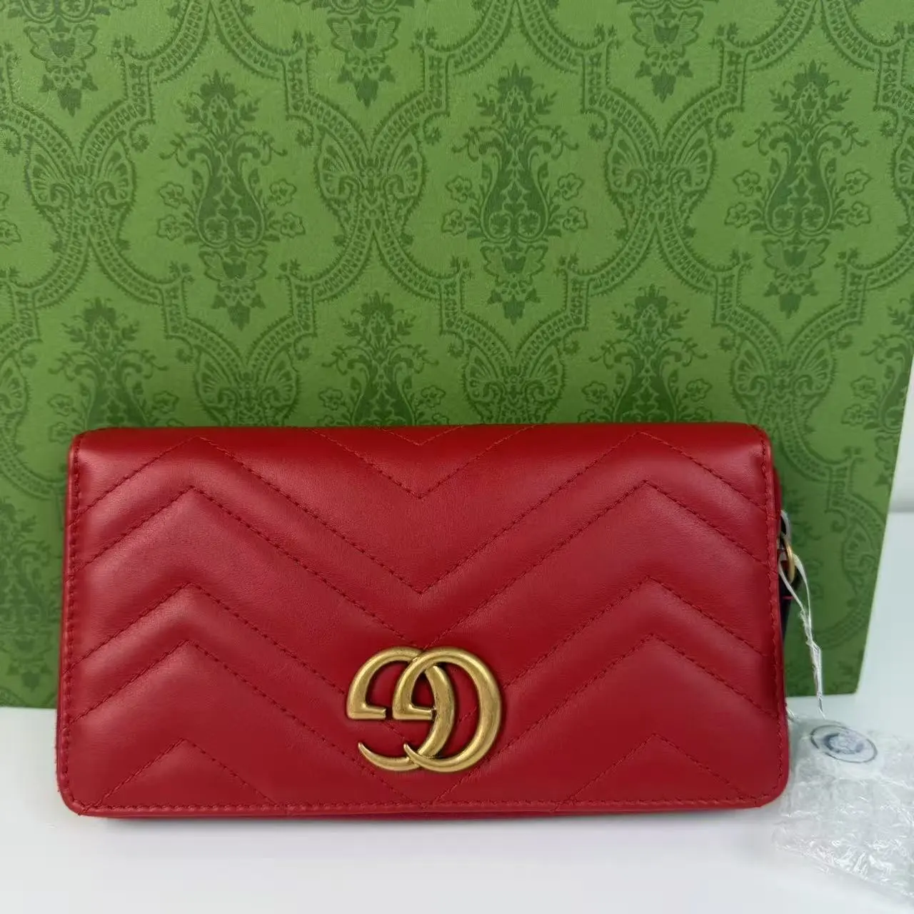 Pre-owned GUCCI GG Red purse TK0314 CC0324