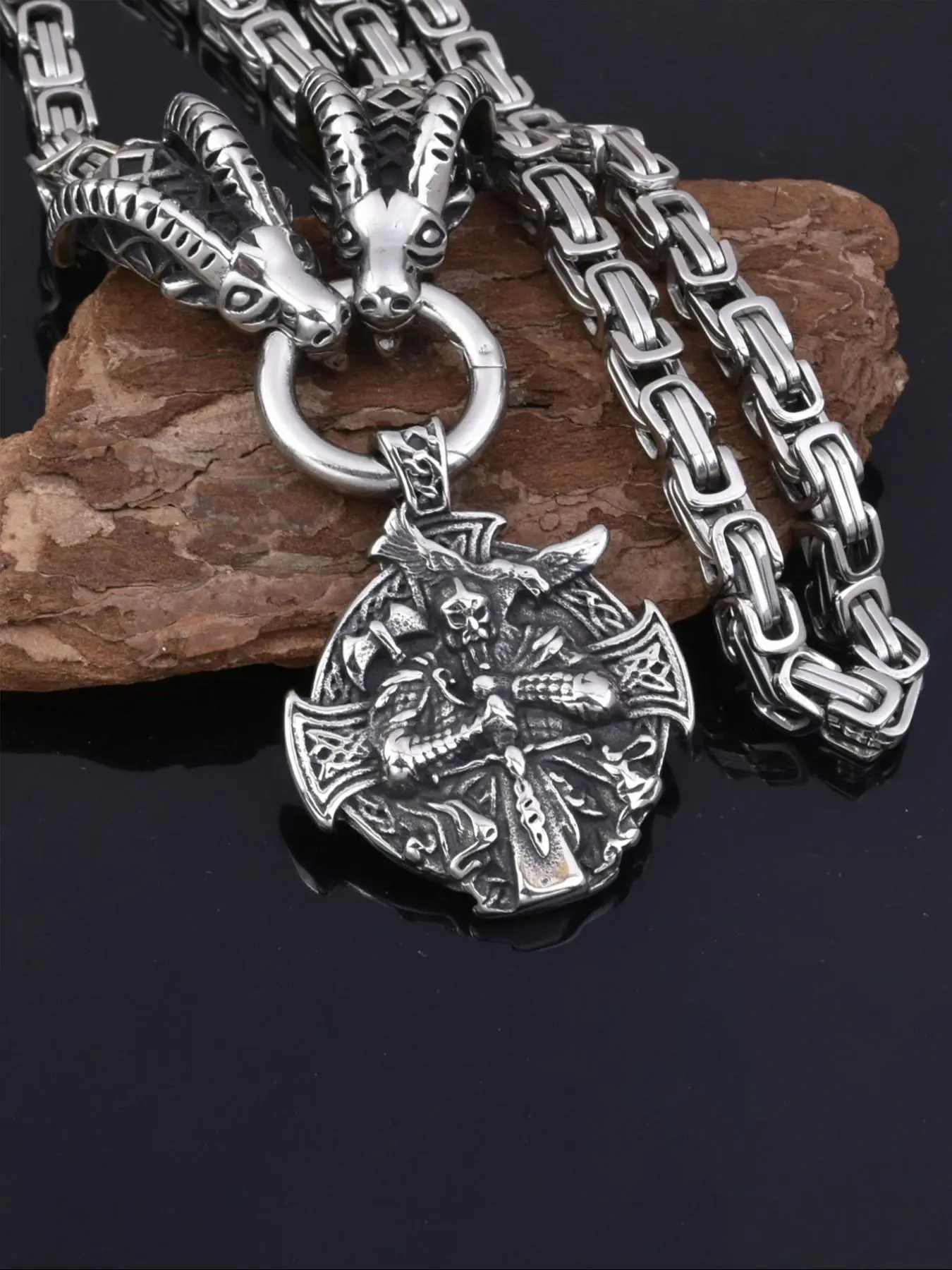 Vintage Viking Style Odin Head Design Pendant Cuban Style Necklace Chains, Engraved Necklace Stainless Steel Jewelry for Party, Daily Clothing Decor, Trendy All-match & Exquisite Jewelry for Gift