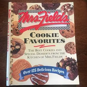 USED-Mrs. Fields Cookie Favorites by Debbi Fields (Plastic Comb)