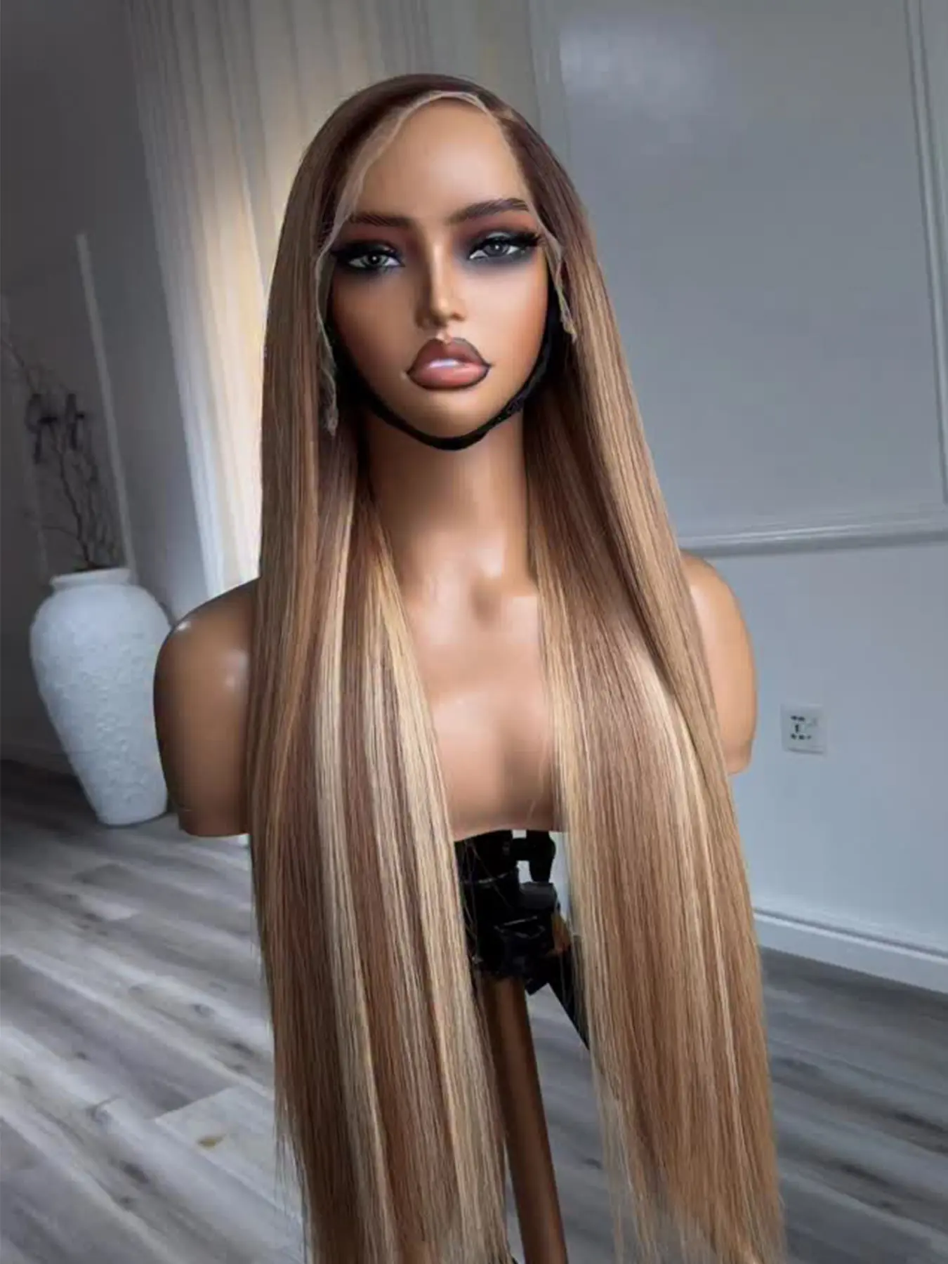 Strawberry Blonde Brown Highlight 13x4 Synthetic Lace Front Wig Honey Blonde mixed Brown Silky Straight, Pre Plucked HD Lace, 150 Density, Glueless, Wear And Go, 28Inch for Fashion Women Glueless Straight Wigs