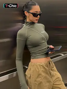 Women's Plain Zip-Up Crop Tee with Letter Patches and Stitching, Casual Trendy Mock-Neck Tight-Fitting Top for Daily Wear, Ladies' Spring & Fall Clothes