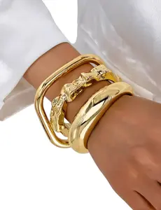 3-Piece Chunky Gold Bangle Bracelet Set – Geometric Stacked Cuff Bangles for Women
