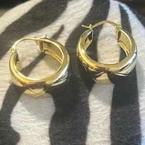 Arracadas pequeñas