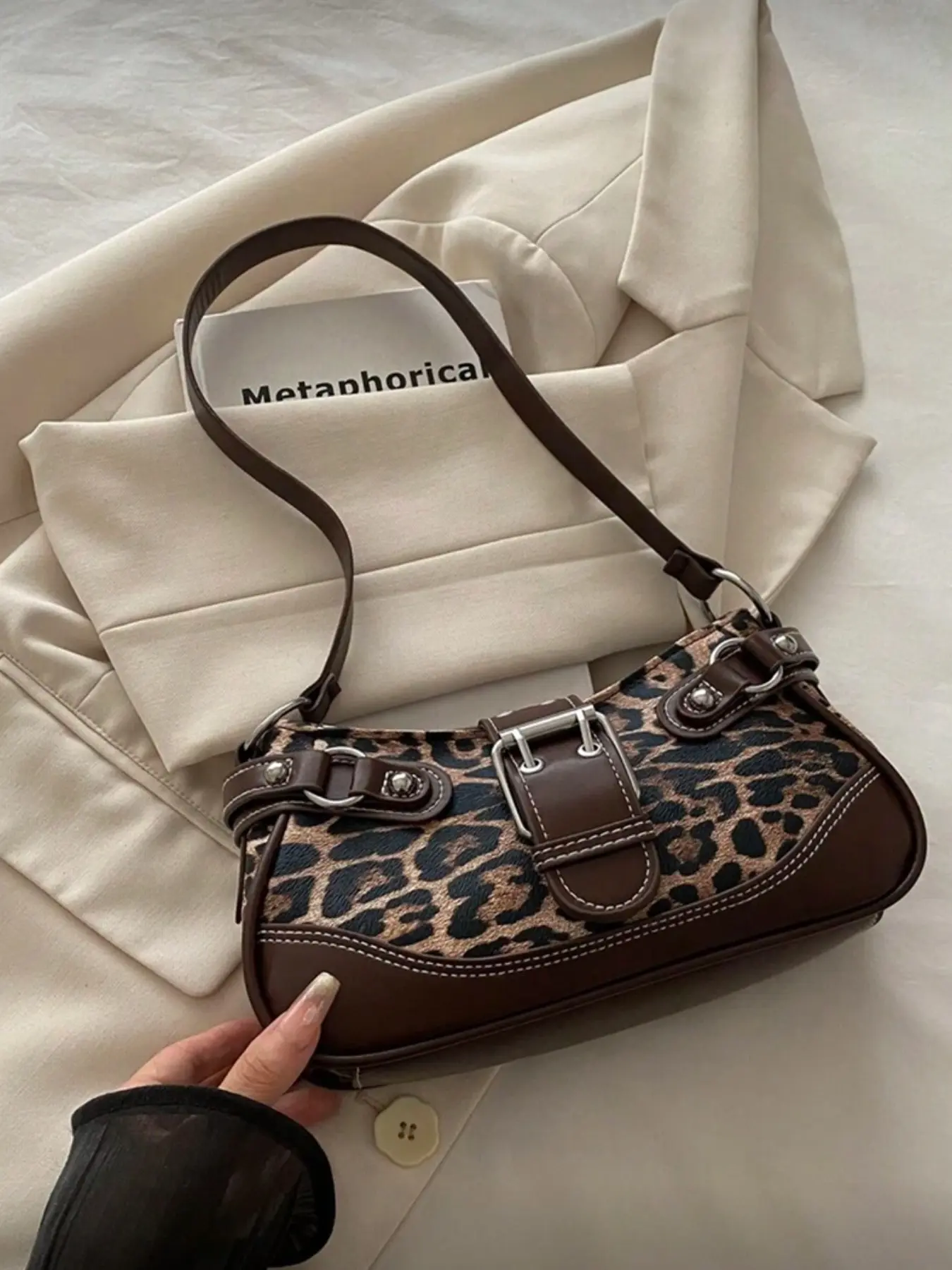 New Leopard Print Shoulder Bag for Women, Elegant Faux Leather Underarm Handbag and Crossbody Purse for Daily Use Casual Crossbody Bag