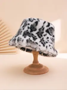 Autumn Winter New Fashion Leopard Print Plush Beanie Hat, Street Style Ear Protection Cap, Trendy Outdoor Protective Headwear, Warmth Preservation, Fisherman Hat
