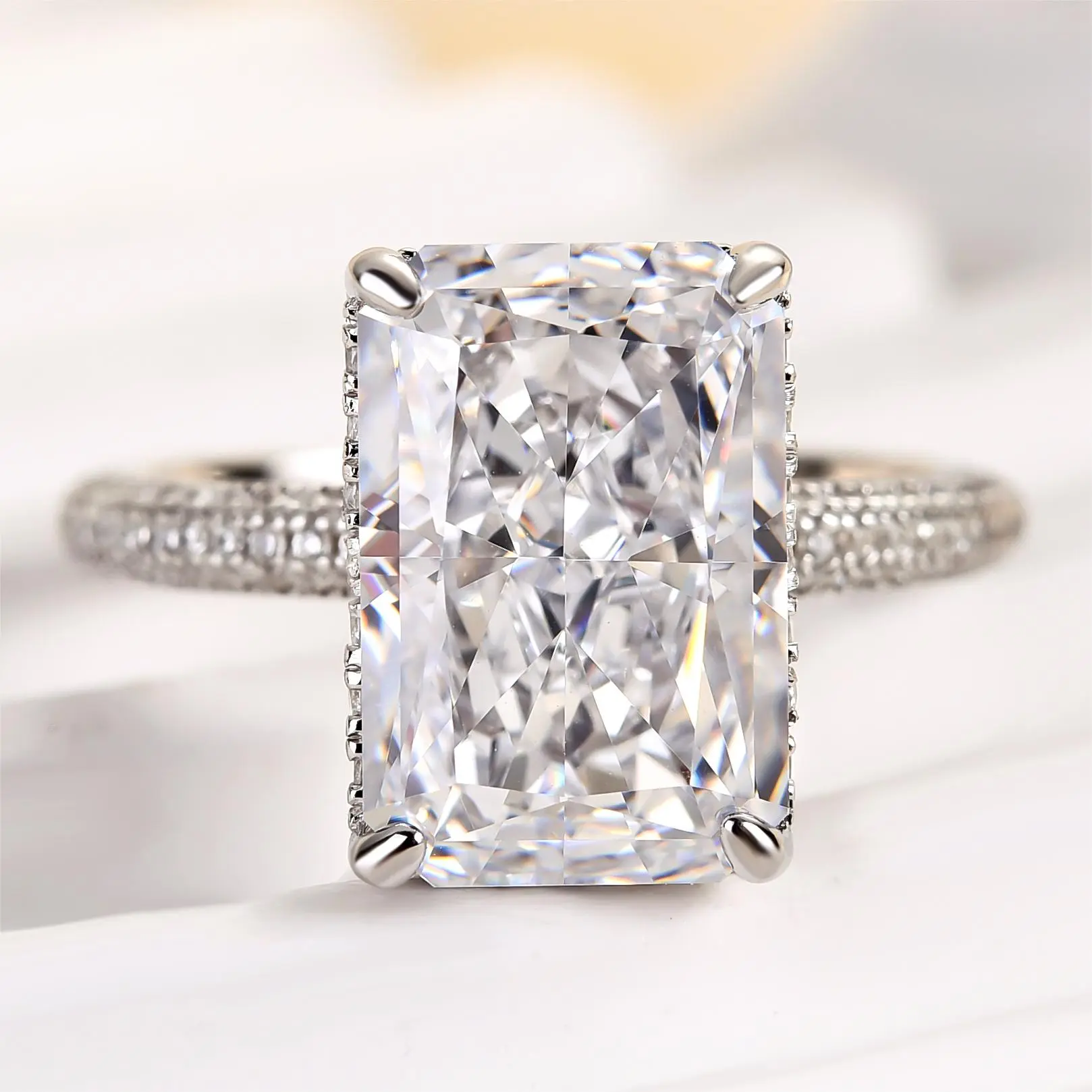 Effinny 6.0ct Radiant Cut 5A Cubic Zirconia Engagement Ring - Women's Symbolic Band for Anniversaries, Outdoor Activities, Engagement Rings