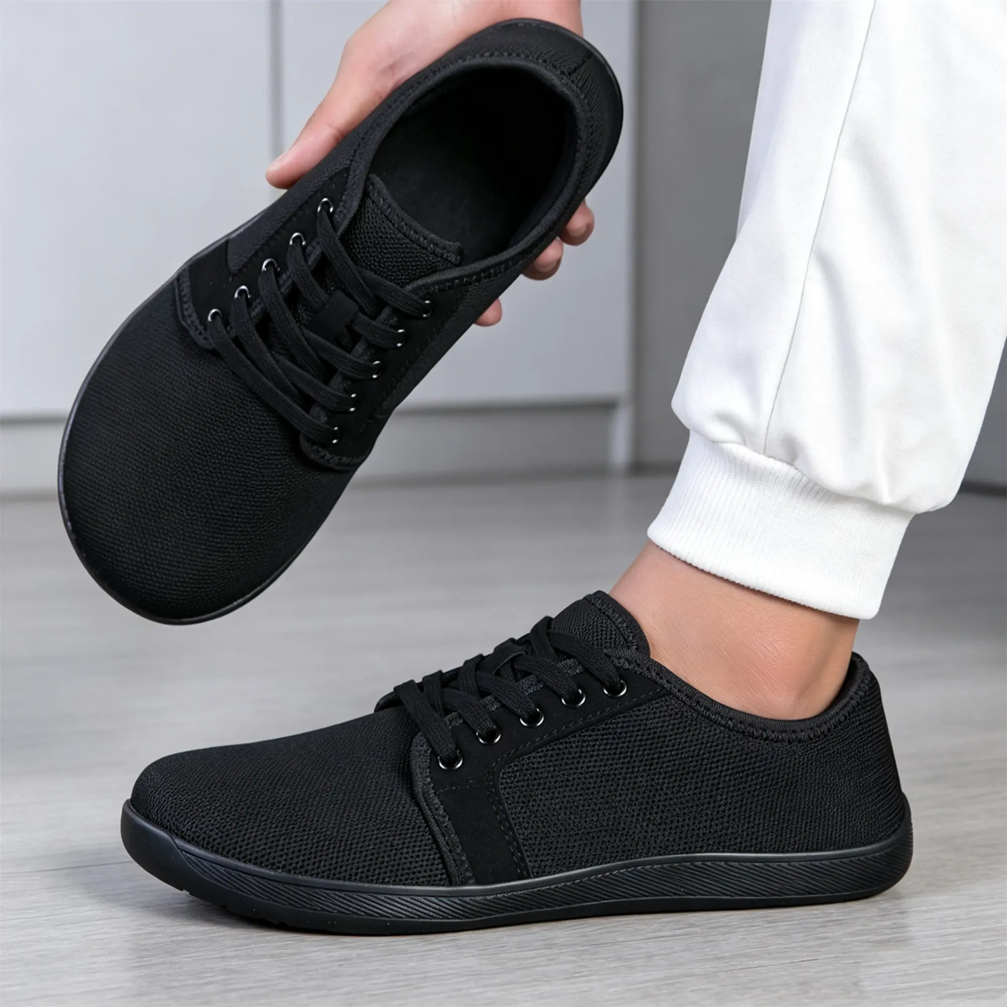 Men’s casual sneakers with a wide toe box—ultra-light flat walking shoes for wide feet, ideal for all-day standing jobs, featuring a non-slip rubber outsole and zero-drop support that reduces foot fatigue. Perfect comfortable everyday footwear for retail,