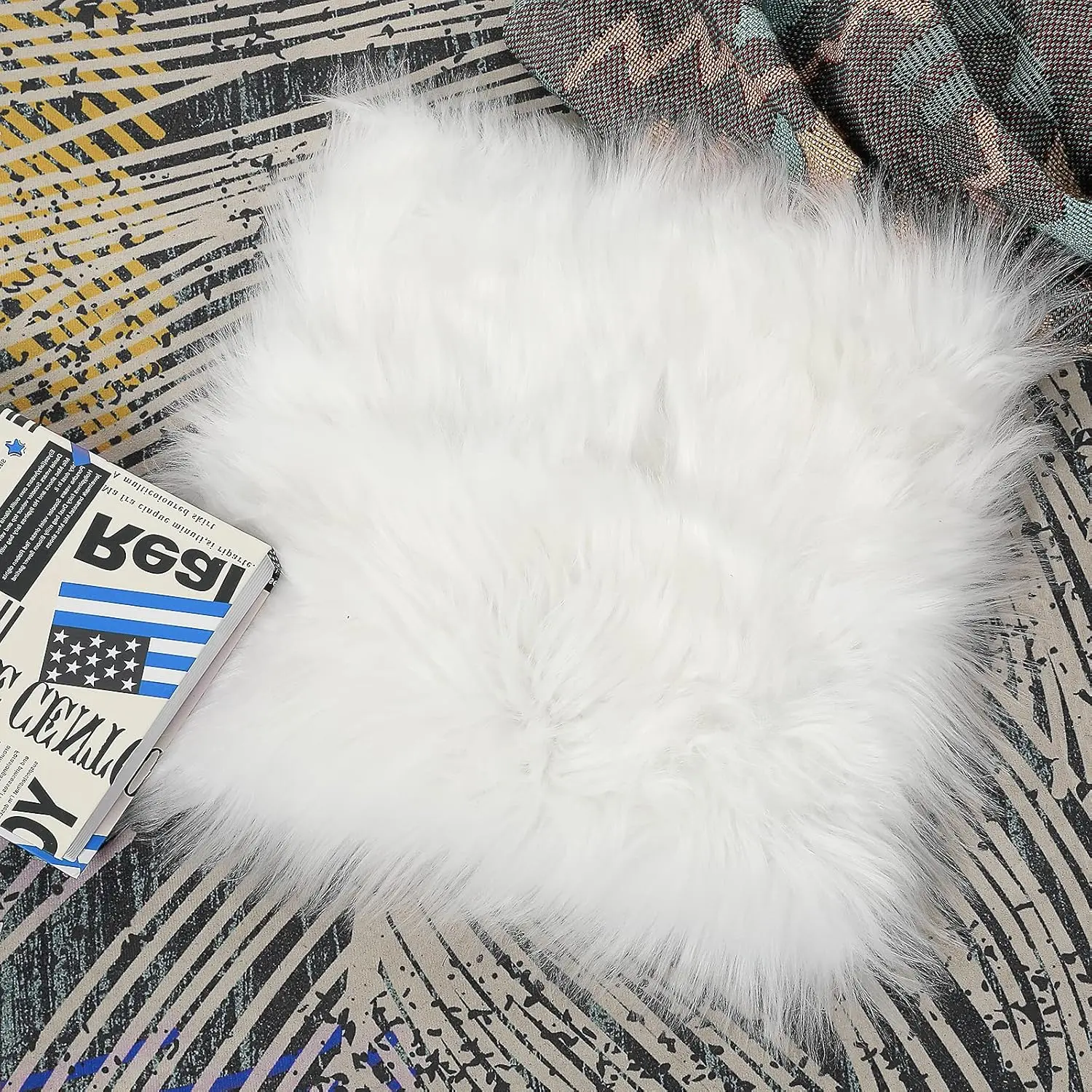 25 cm Small Rugs Fluffy Faux Fur Chair Pad Cover Rug Fuzzy Cushion Photography Props Background Nail Mat Carpet Christmas Party Decorative Home Living Room Sofa Bedroom Floor (White Square), Room Decor, Soft Touch