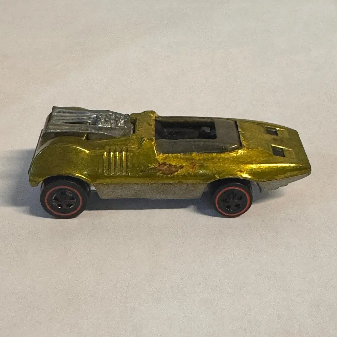 Vintage Hot Wheels Red Line Peeping Bomb Light Green