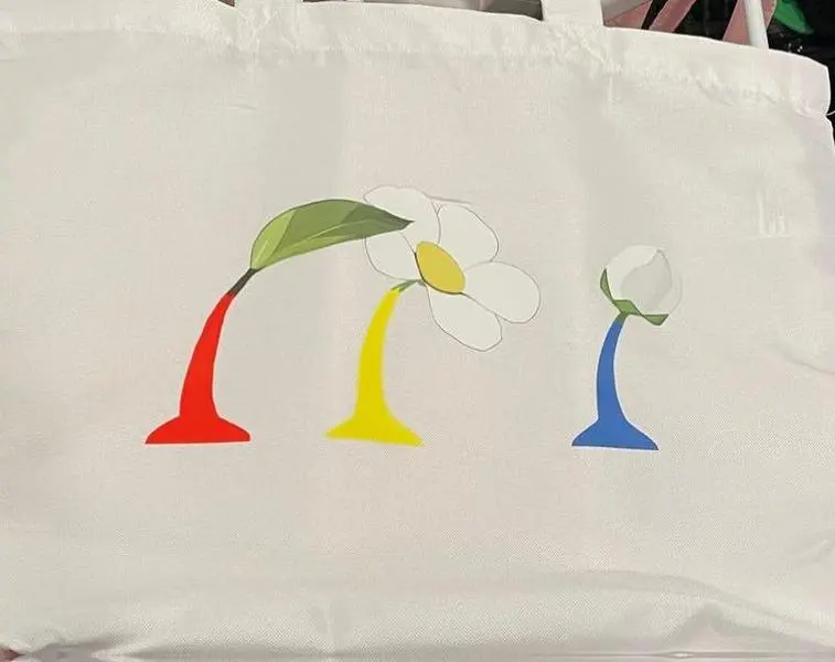Curio Pikmin Polyester Tote Bag - White Flower Design Durable Handles Machine Washable Perfect for Essentials 100% Polyester 12x13x4 Inches