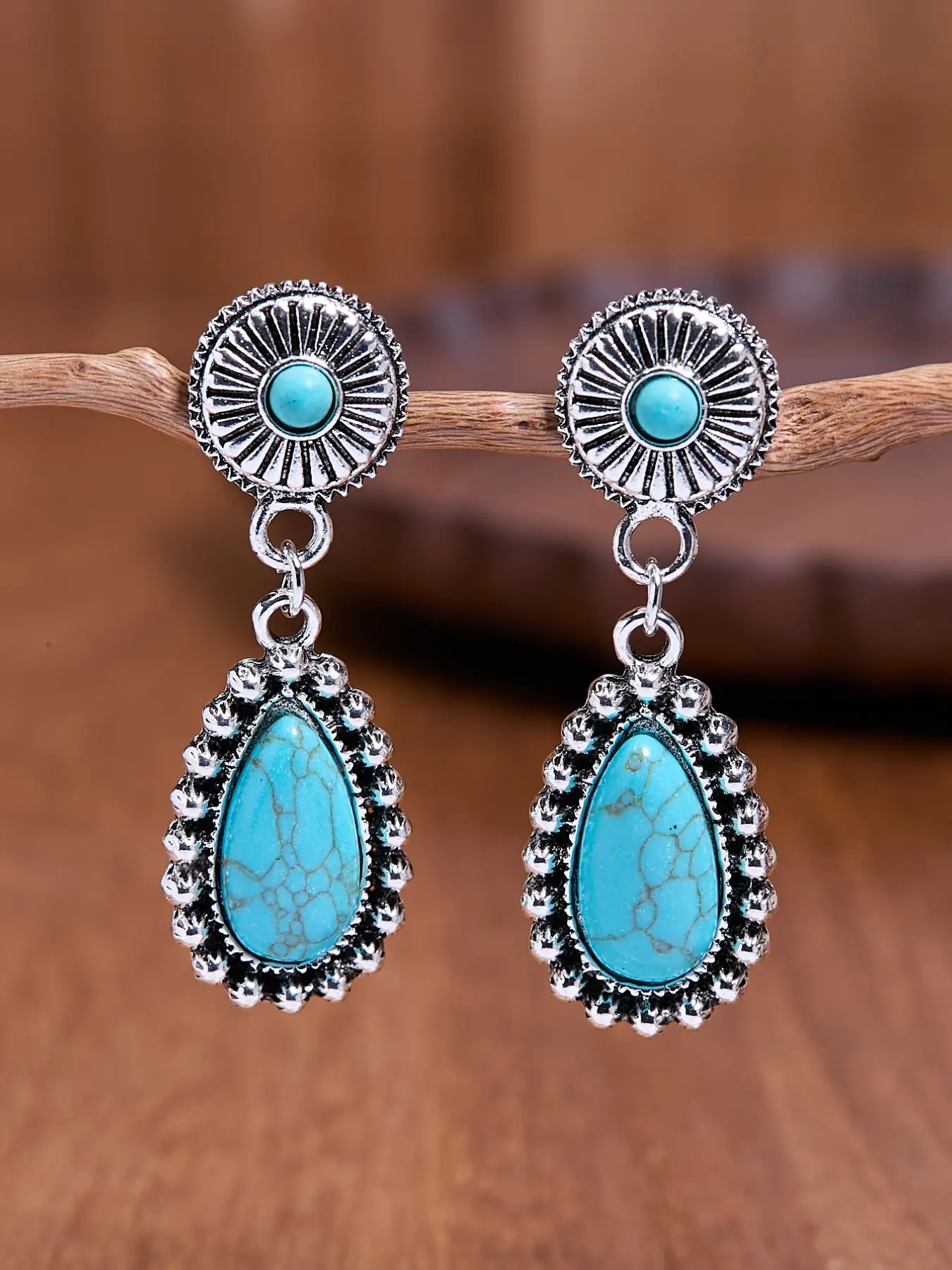 Vintage Western Style Design Teardrop Turquoise Earrings for Women, Boho Ethnic Cowgirl Jewelry, Elegant Gift for Her, All Seasons Wear