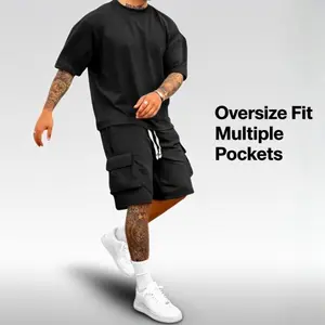 Men’s casual short-sleeve set: loose drop-shoulder T-shirt paired with cargo shorts with multiple pockets. Breathable and comfortable two-piece for summer—an essential for everyday wear.
