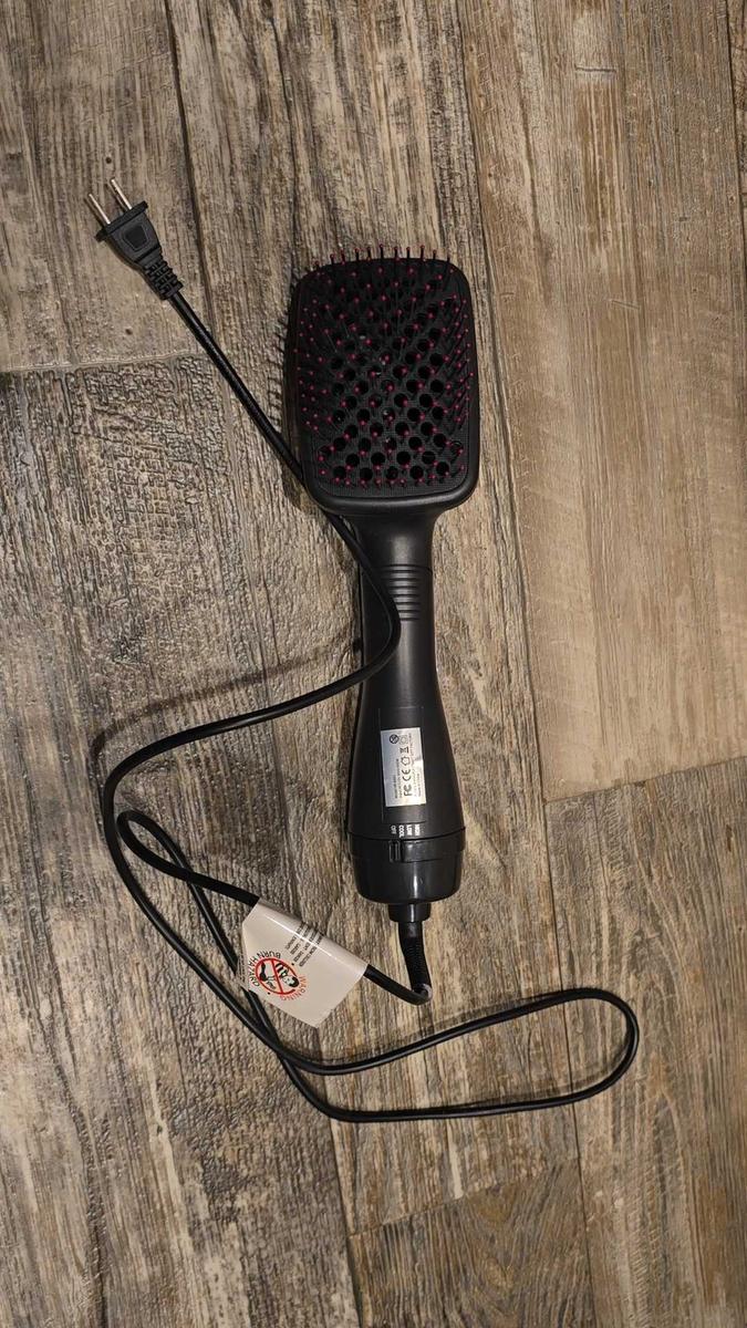 Item: Pink And Black, one-size