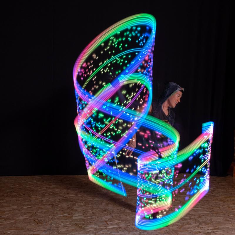 flowtoys full vision LED dance wand :: incredible full pixel leviwand for performance