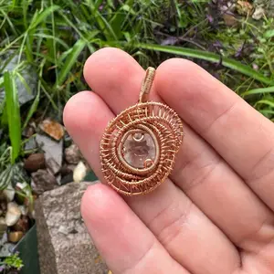 Clear quartz in non tarnish copper wires