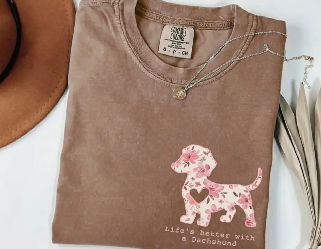 Comfort Colors Dachshund Shirt, Floral Doxie Mom Shirt, Cute Doxie T-Shirt, Doxie Mama Shirt, Dog Mama Gift For Dog Owner