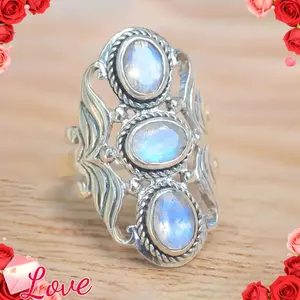 Vintage Engagement Ring with a Row of Moonstones, Birthstone Antique Ring for Bride, Ideal Anniversary/Birthday Gift, Birthstone Rings
