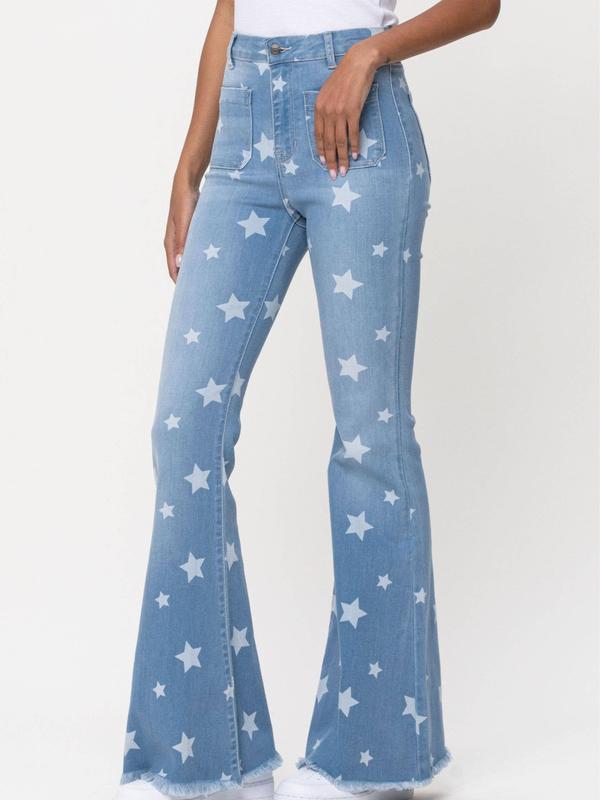 Women's Mid-rise Slim-fit Jeans With All-over Star Print. Flared Legs With Frayed Hem Design. Patch Pockets At The Front And Back. Crafted From Stretch Denim, Suitable For All Seasons And Various Occasions.
