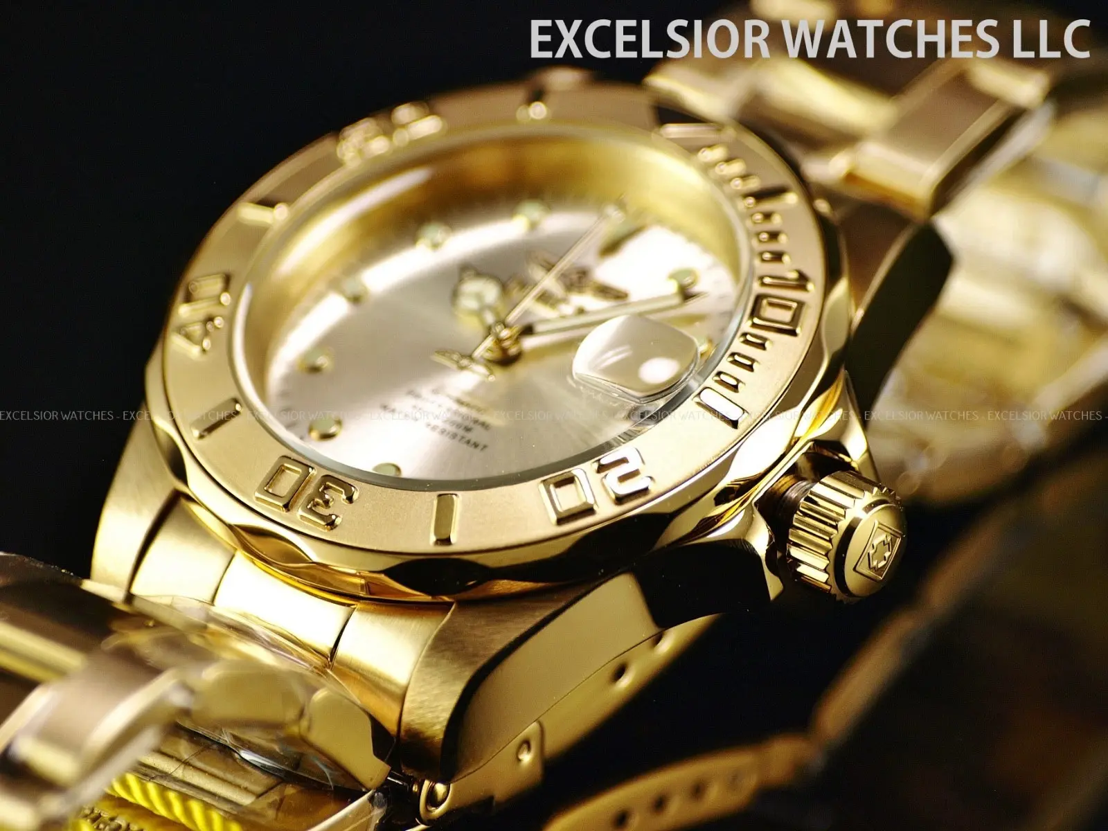 Invicta Men's 40mm Pro Diver NH35A AUTOMATIC 18k Gold Plated SS Champagne Watch