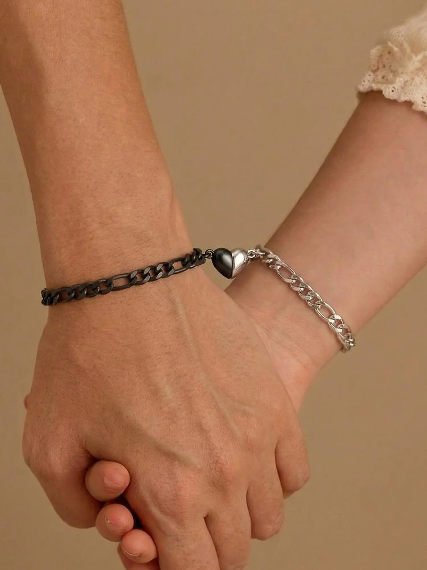 Two-piece magnetic heart-shaped couple bracelet set. These stylish stainless steel bracelets are unisex, trendy, versatile, and exquisite birthday gift jewelry. Adjustable bracelet Fashionable Bracelet Matching heart bracelets Bracelet for Couples