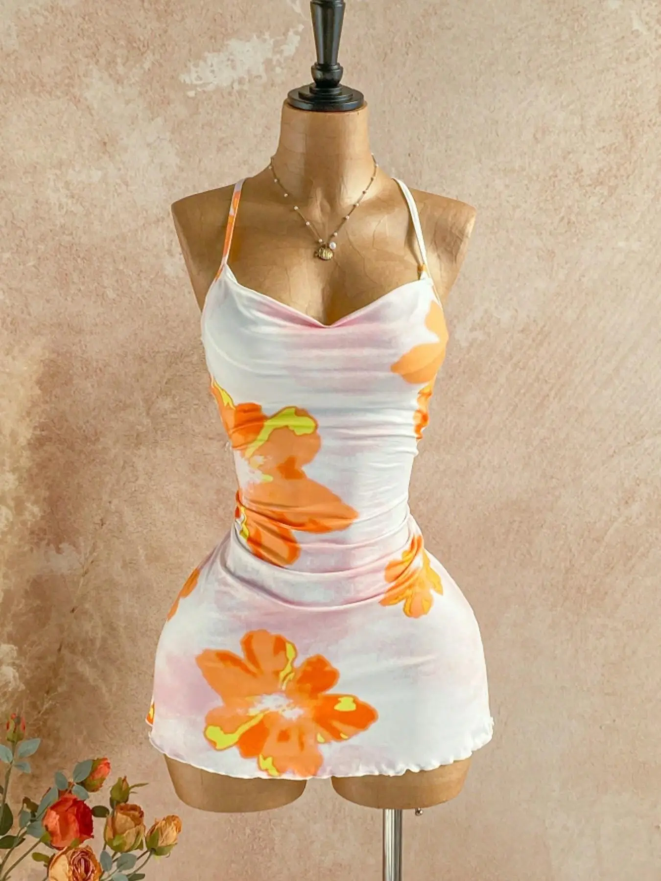 Summer Beach Party Fashion Casual Style Women's Dress, Fitted, Ruffle Hem Design, Floral Random Print, Perfect for Daily Wear, Everyday, Womenswear