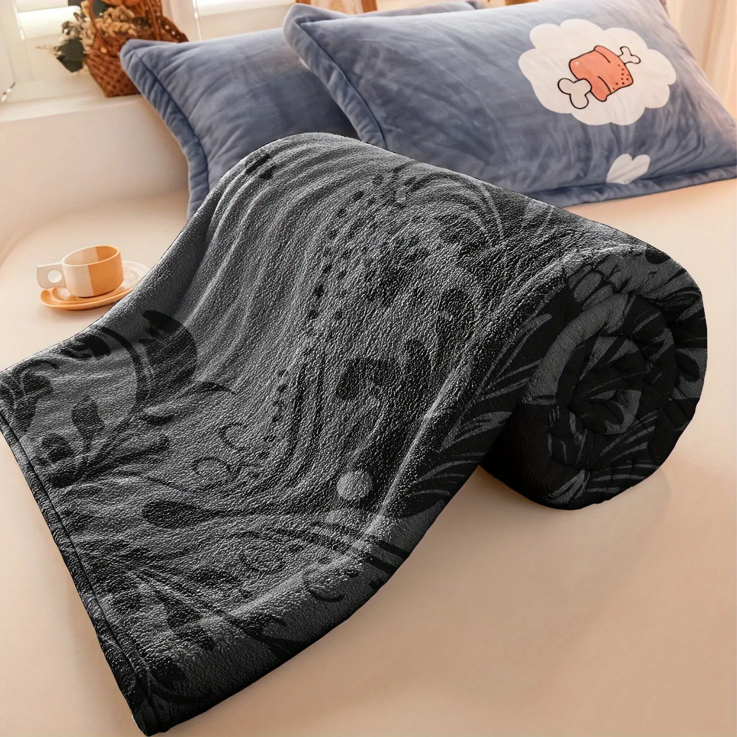 Ultra-Soft Flannel-Milk Fleece Blanket, 300GSM Anti-Static All-Seasons Safe Bedding Throw, Modern Blanket 1+Mixed Color for Bed, Travel, Home Decoration
