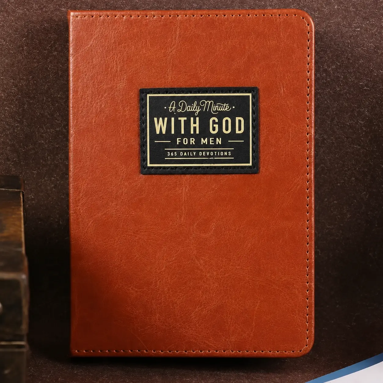 A Daily Devotional with God for Men, 365 Days Devotional Journal, Portable Daily Reflections Book, Perfect Gift for Holidays Birthdays Christmas New Year, Self Improvement Journal