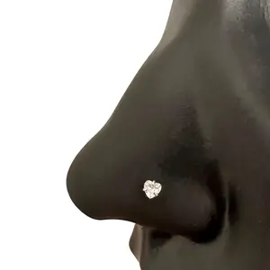 STATEMENT GOLD | Mini Heart Nose Stud