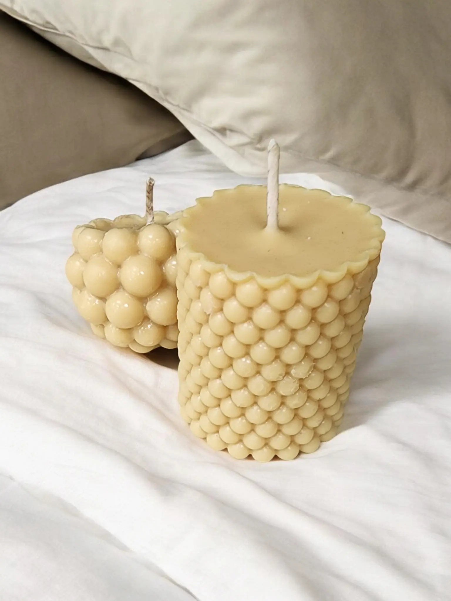 Beautiful lightly scented decore candles for any room in your home or office