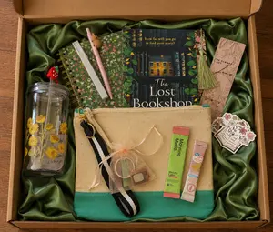 BOOK BOX - Ultimate Adult/YA summer reading book box perfect for readers giftable