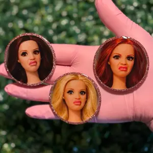 “Eww Face” Glitter Badge Reel