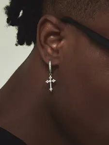 Unisex Hip Hop Rhinestone Cross Stud Earrings, Elegant Daily Wear, Perfect Gift for Special Occasions, Versatile Fashion Accessory
