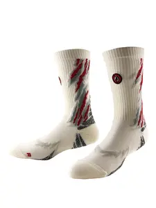 Men Women Sports Socks, Breathable Sweat-Wicking Anti-Slip, Comfortable Lightweight Design, Casual Basketball Socks for Daily Outdoor Activities