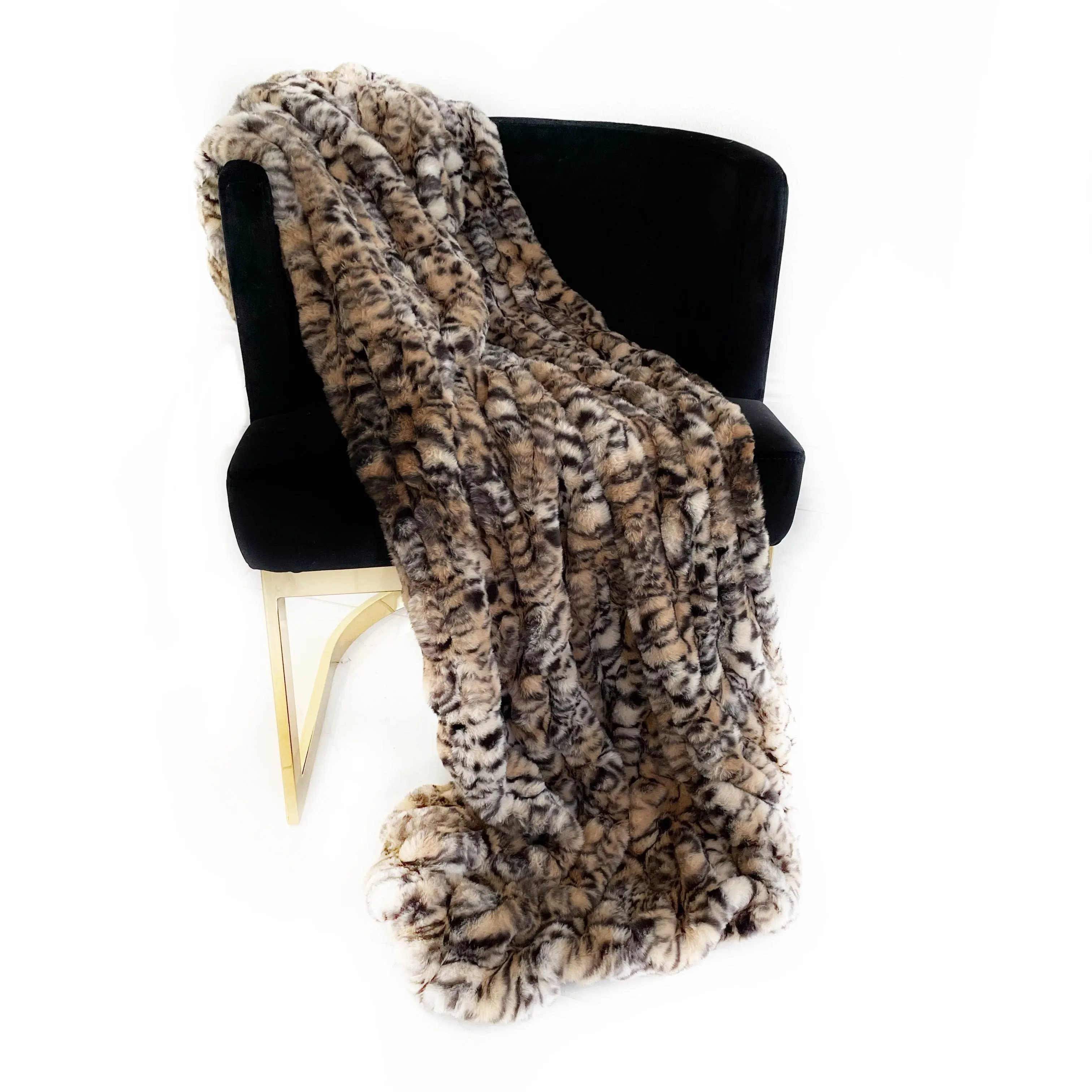 Plutus Luxury Leopard Print Faux Fur Throw Blanket, Whimsical Home Decor for Home Room & House Decor, Sharpei-Inspired Design, Room Decor, Animal Pattern