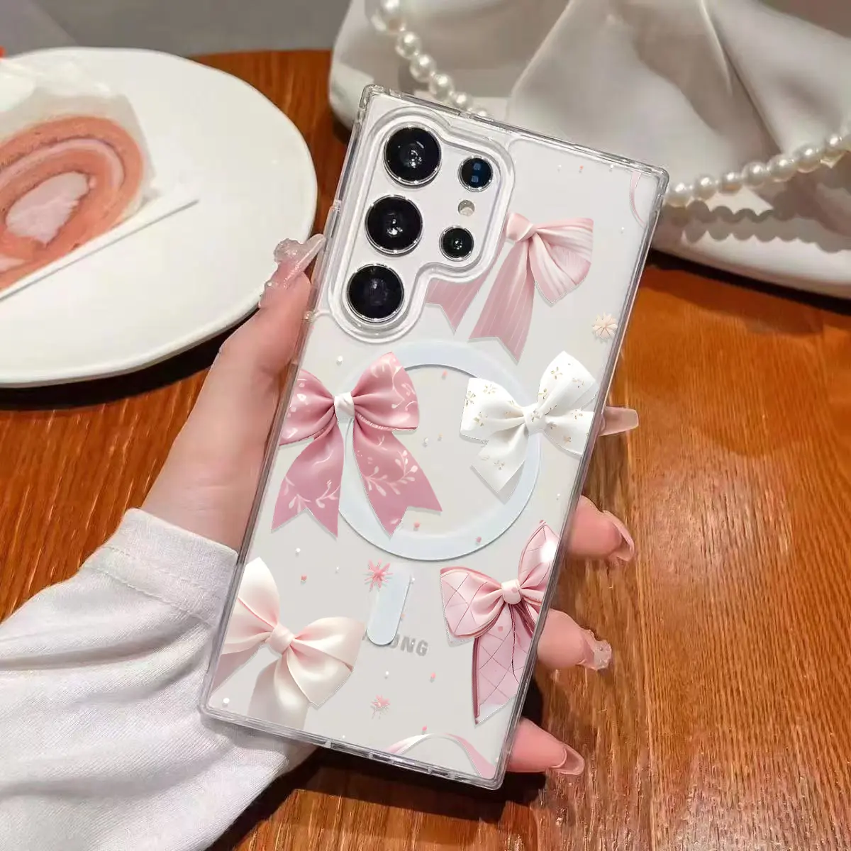Cartoon Bow Pattern Clear Wireless Charging Military-Grade Protection Shockproof Slim Magnetic Phone Case for Samsung Galaxy S25 S24 Ultra S23 S22 Plus Edge FE A14 A15 A16 A35 A36 A54 A56 Note20ultra