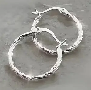 High-Quality Stainless Steel Hypoallergenic Hoop Earrings Comfortable Versatile Simple Elegant Fashionable Women's Earrings for Daily Wear or Parties Jewelry Accessories Exquisite Gifts for Women fashionable round hoop earring