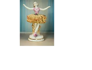 Porcelain and Lace Pink Ballerina Figurine - Kouwa - Occupied Japan - 1940s Vintage