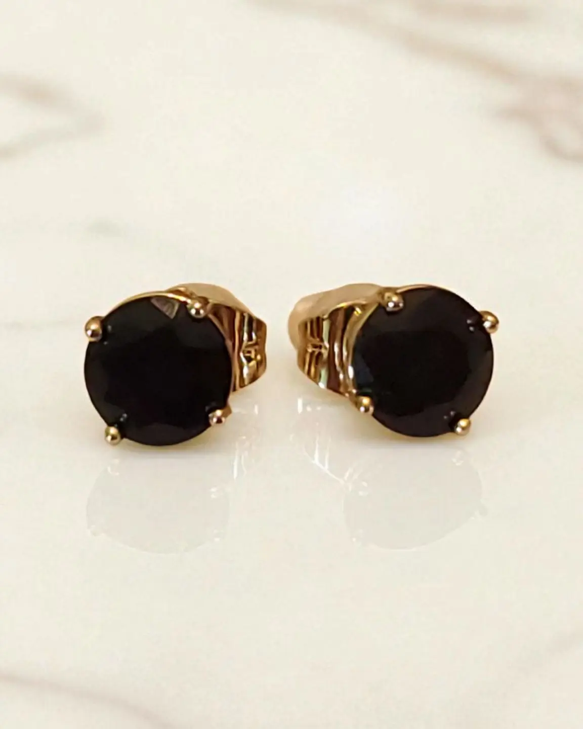 Round Onyx Earrings