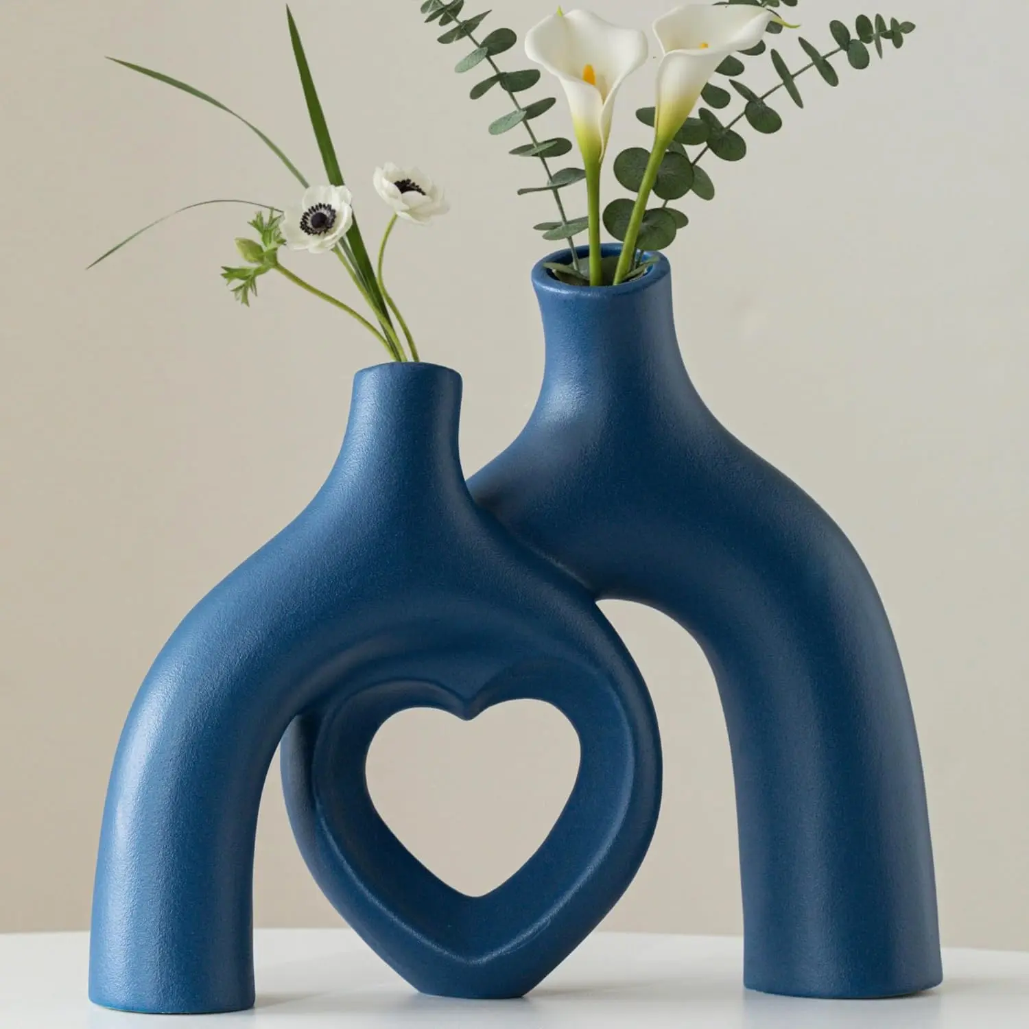 Lvases Couple Hugging Heart Art Vase for Home Decor - Abstract Decorative Flower Vases Living Room Wedding Centerpiece Shelf & Table Decor - Unique Heart Design (Matte Navy Blue)